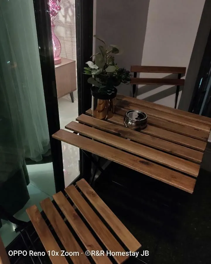 Citywoods Apartment - Jb Town Near Ciq @ R&R Homestay Jb Johor Bahru