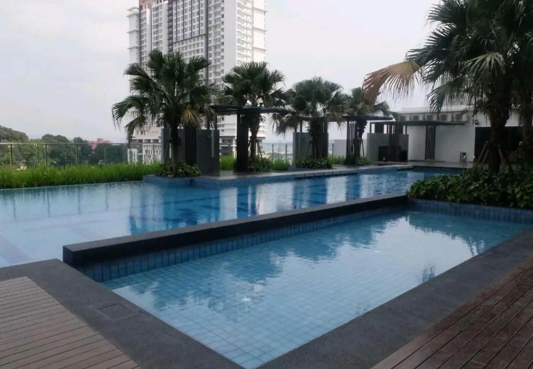 Citywoods Apartment - Jb Town Near Ciq @ R&R Homestay Jb Johor Bahru