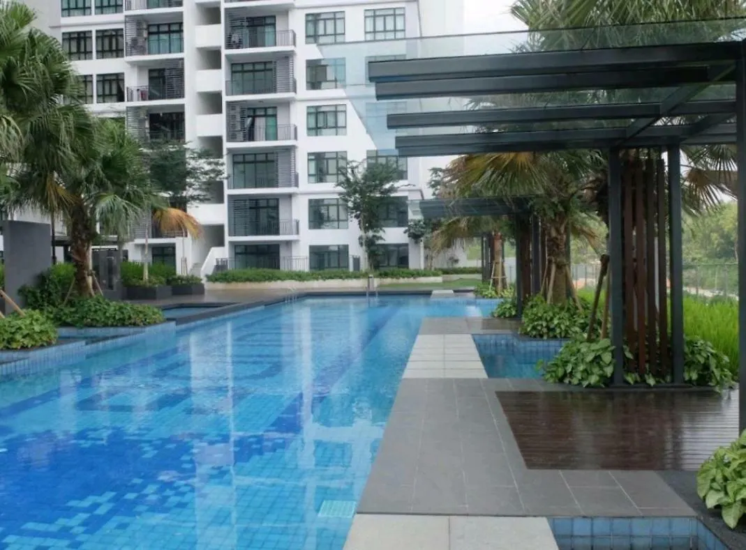Citywoods Apartment - Jb Town Near Ciq @ R&R Homestay Jb Johor Bahru